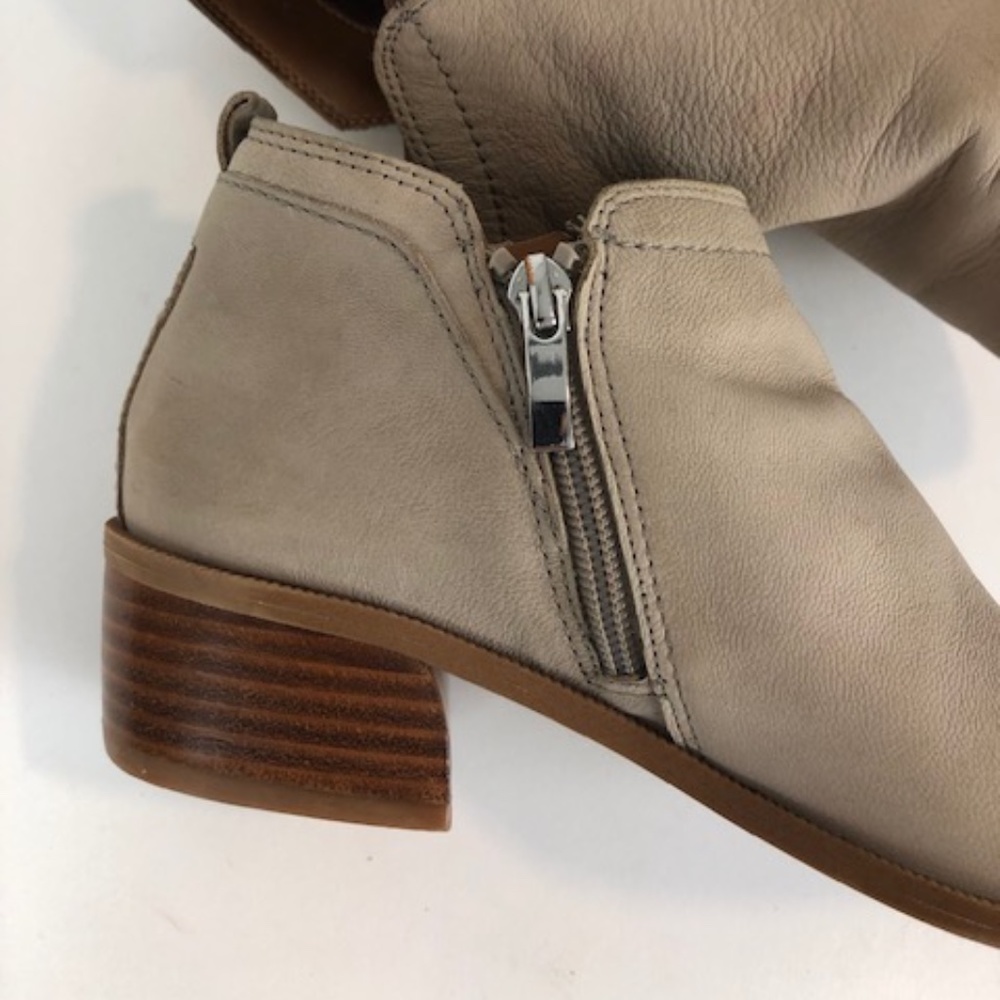 Franco Sarto Suede Ankle Boots Sz 7 - Picture 3 of 13